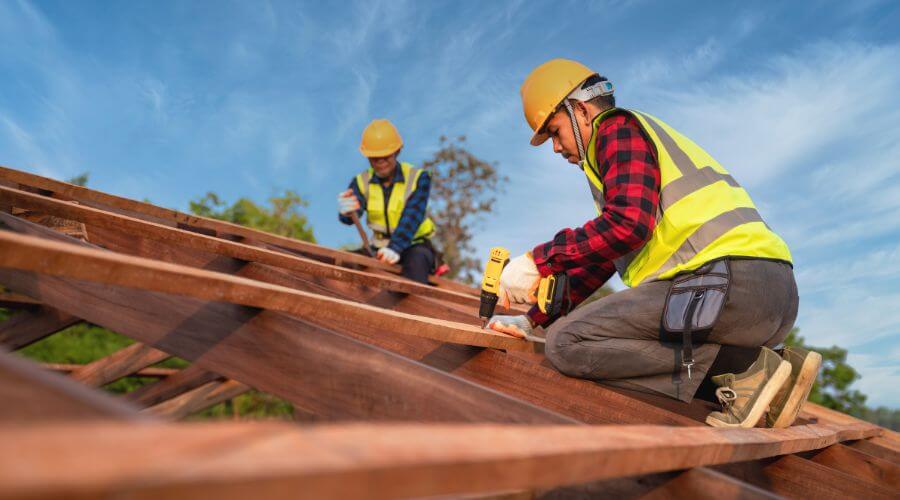 Professional Flat Roofing Installation services in Spragueville, IA